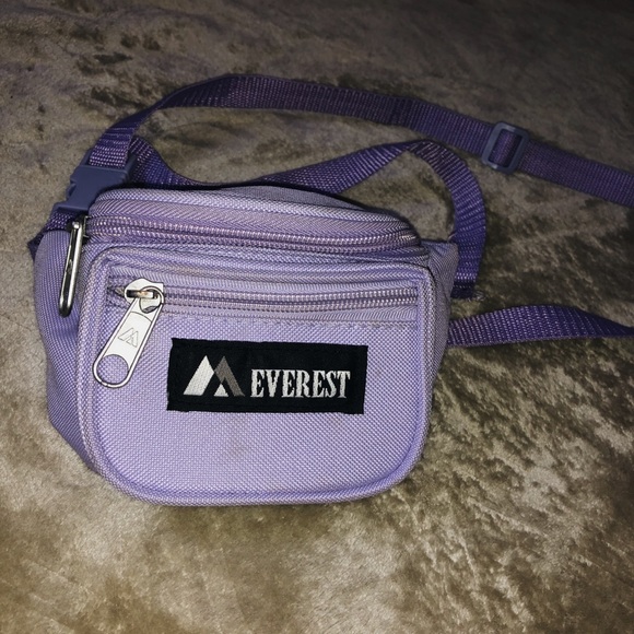 thrifted travel size fanny pack :) - Picture 2 of 2